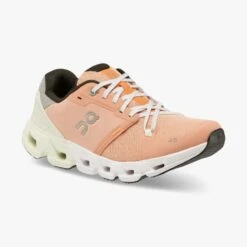 'On Running' Women's Cloudflyer 4 - Peach / Aloe -Outdoor Clothing Sale 71.98669 cloudflyer 4 fw22 peach aloe w g6 1024x1024@2x