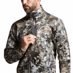 'Sitka' Men's Traverse Jacket - Whitetail : Elevated II -Outdoor Clothing Sale IMG SITKA WT 2022 600028 EV Traverse Jacket Optifade Elevated II 592p Studio 00215 1024x1024@2x