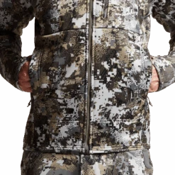 'Sitka' Men's Traverse Jacket - Whitetail : Elevated II -Outdoor Clothing Sale IMG SITKA WT 2022 600028 EV Traverse Jacket Optifade Elevated II 592p Studio 00221 1024x1024@2x