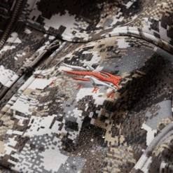 'Sitka' Men's Traverse Jacket - Whitetail : Elevated II -Outdoor Clothing Sale IMG SITKA WT 2022 600028 EV Traverse Jacket Optifade Elevated II 592p Studio 00303 1024x1024@2x