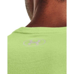 'Under Armour' Men's Fish Strike T-Shirt - Lime Foam / Stone -Outdoor Clothing Sale s7.V5 1362866 368 BCKDET 1024x1024@2x